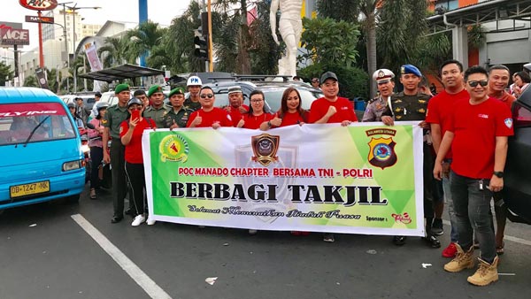 Giat Berbagi Takjil dalam rangka Bulan Puasa Giat Berbagi Takjil dalam rangka Bulan Puasa